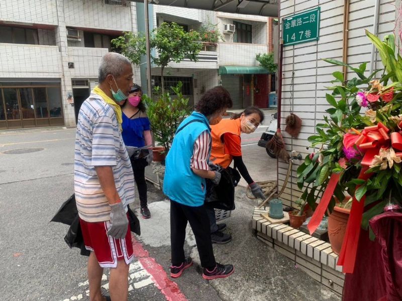 南區化學防治前社區環境病媒蚊巡查孶清 南區化學防治前社區環境病媒蚊巡查孶清